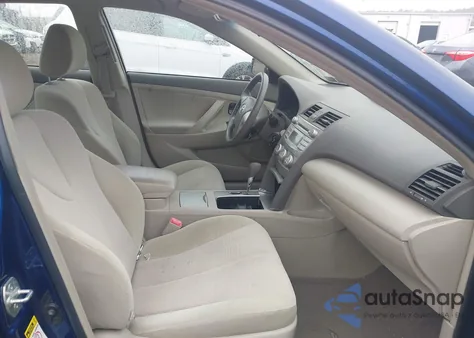 2011 Toyota Camry Le z USA, uszkodzony, nr VIN 4T1BF3EK1BU743616